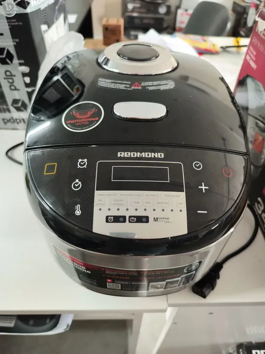 Мультиварка REDMOND RMC-IHM302, Черный